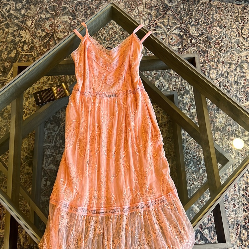 Bebe lace maxi nwt size 4